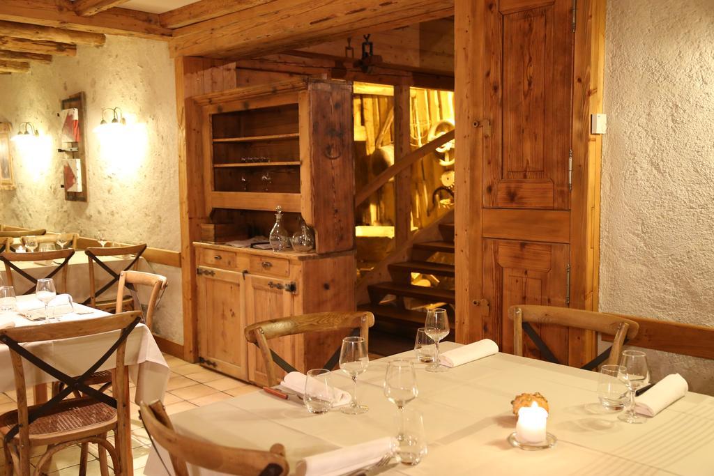 Auberge Du Moulin De Lere Vailly Exteriör bild