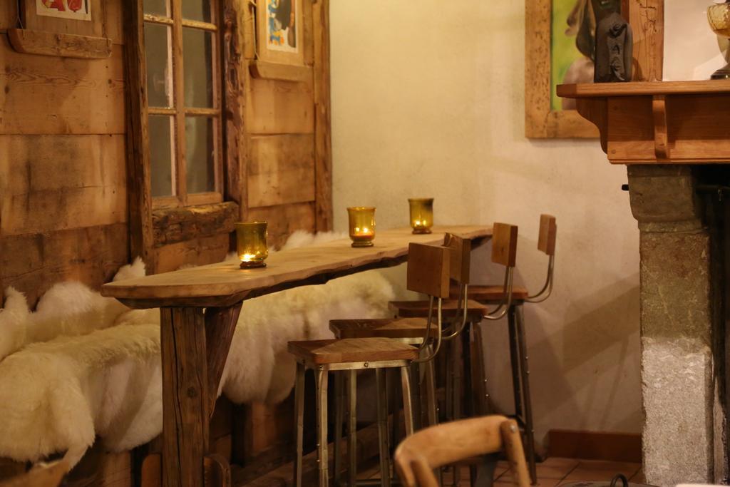 Auberge Du Moulin De Lere Vailly Exteriör bild