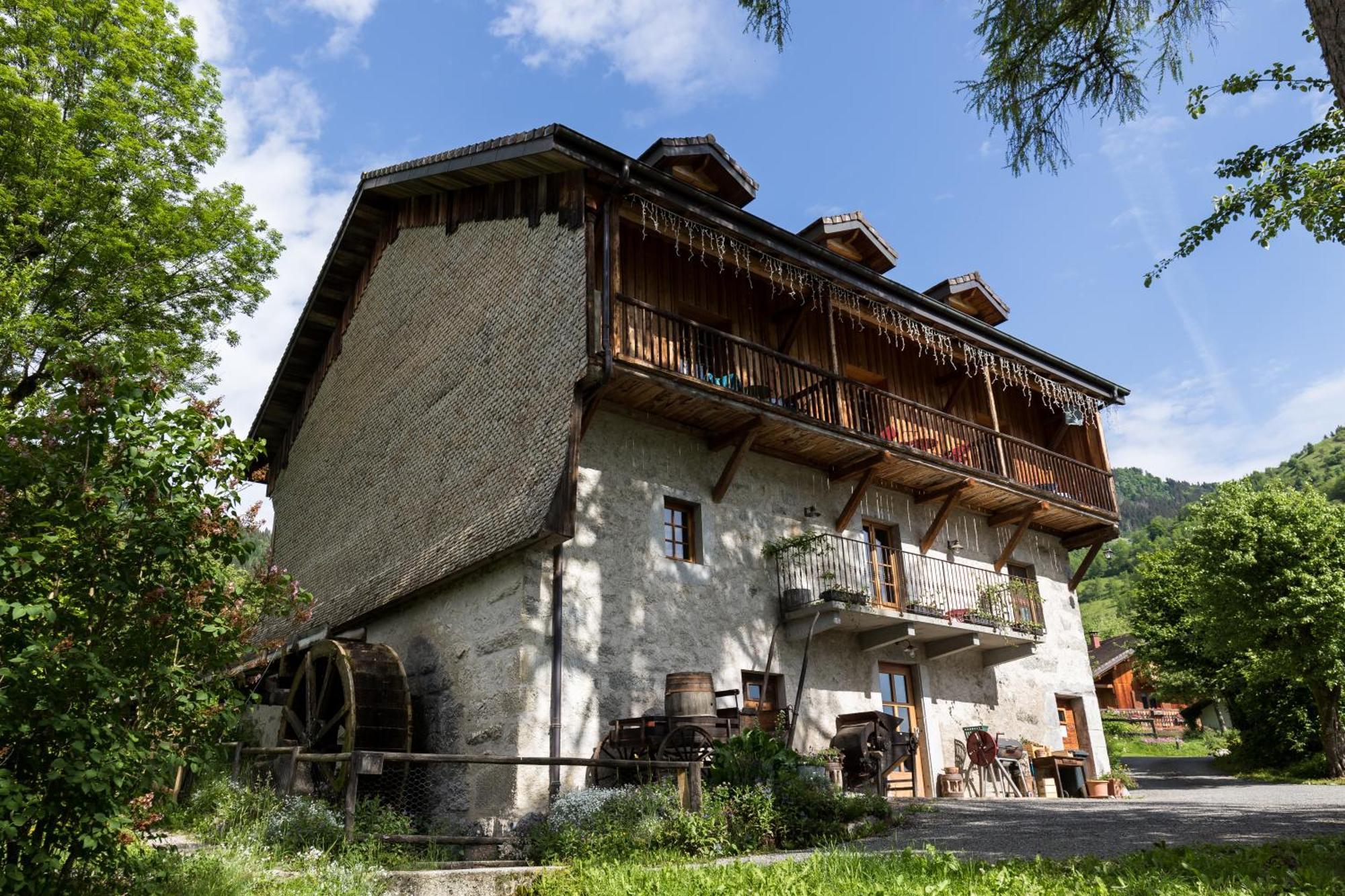 Auberge Du Moulin De Lere Vailly Exteriör bild